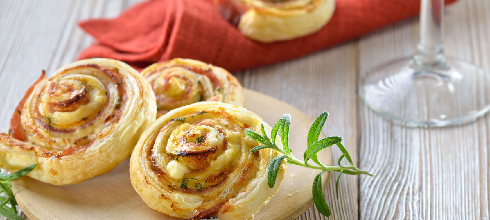 Mini roulés au jambon