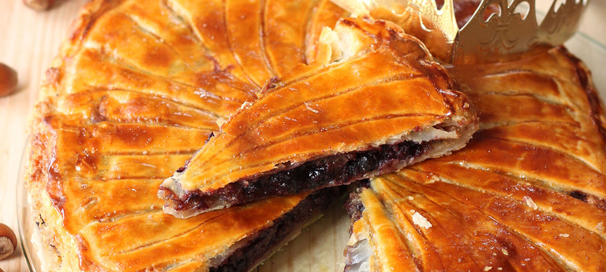 Galette des rois crème de noisette et cassis