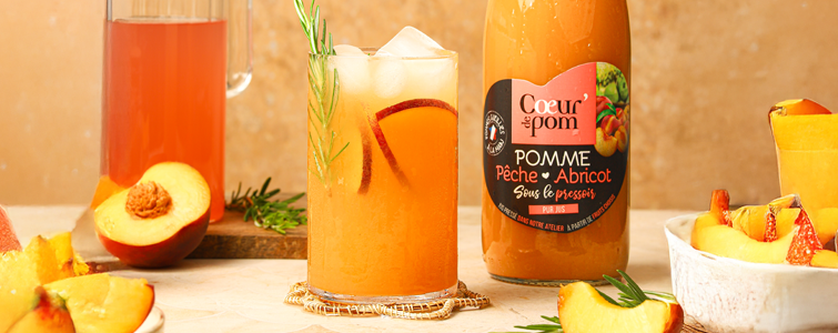 Mocktail pêche abricot romarin