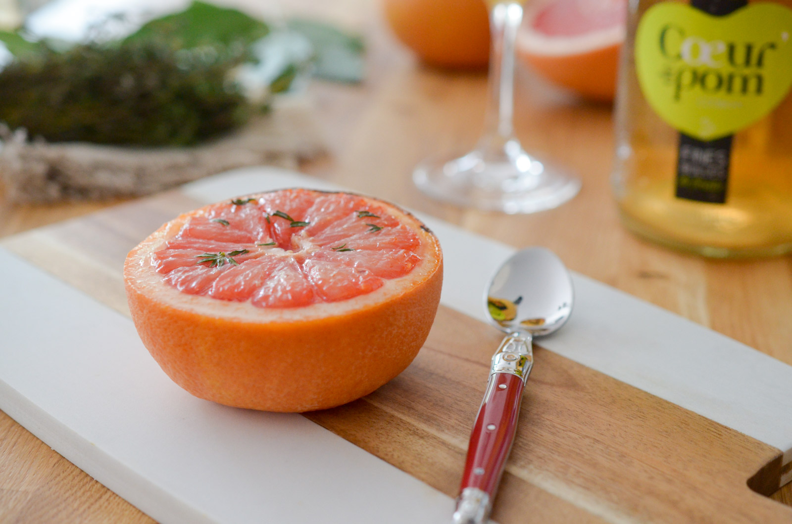 Pamplemousse rôti au thym
