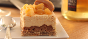 Entremets dulcey et pommes caramélisées